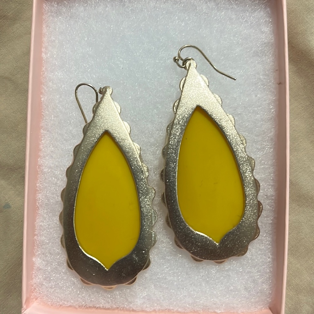 Kendra Scott Earrings